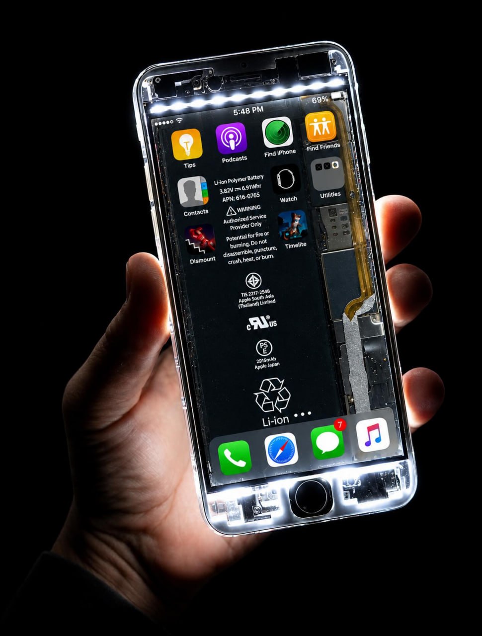 Прозрачный iPhone 6 с видимыми внутренностями