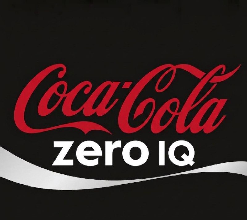 Банка Cola Zero на фоне мозга с тускнеющими нейронами
